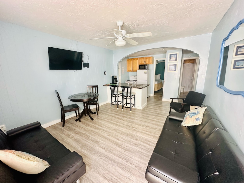The St Maurice Beach Inn 34/66