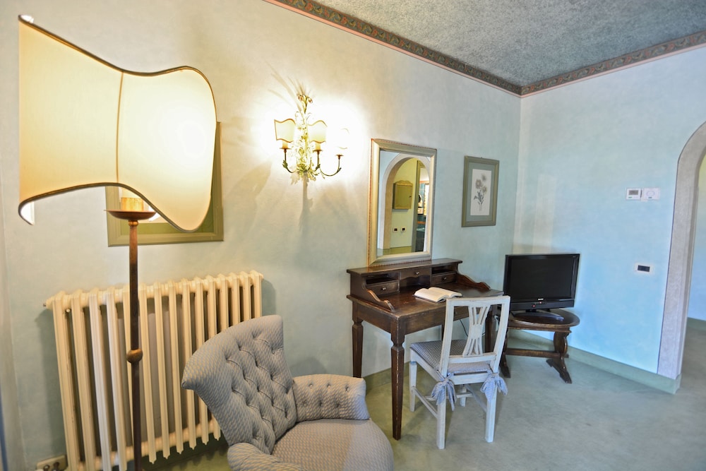 Boccaccio Hotel 44/65