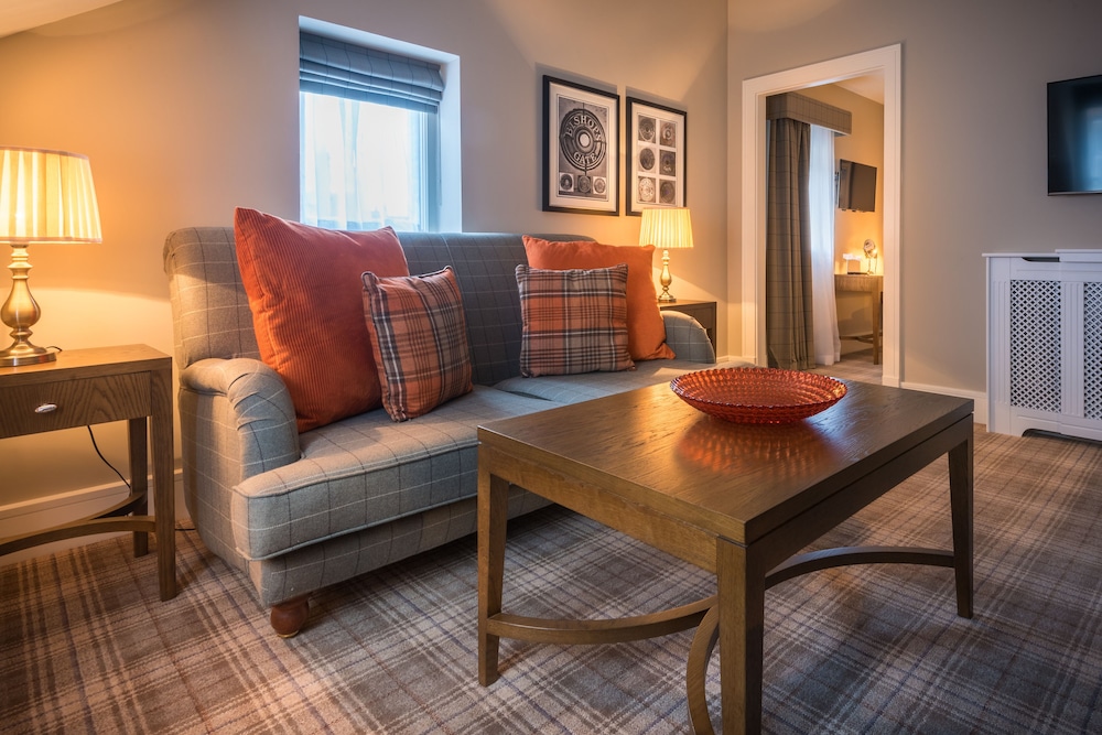 Bishop S Gate Hotel 32/43