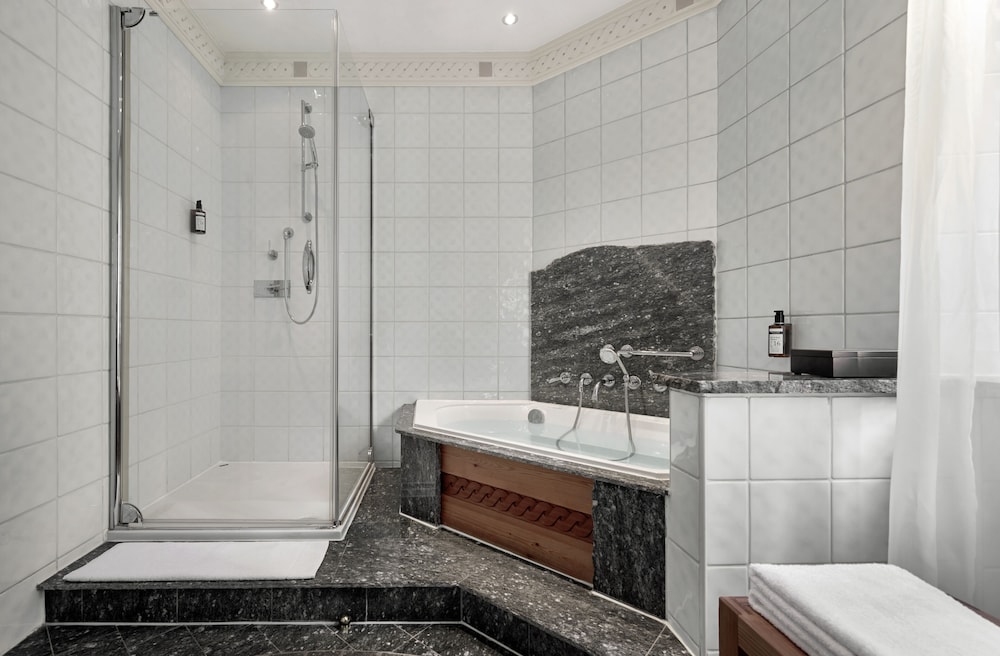Hotel Schwarzer Adler 17/48
