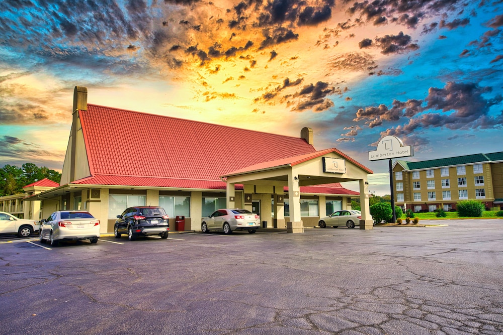 Baymont by Wyndham Lumberton NC 4/52