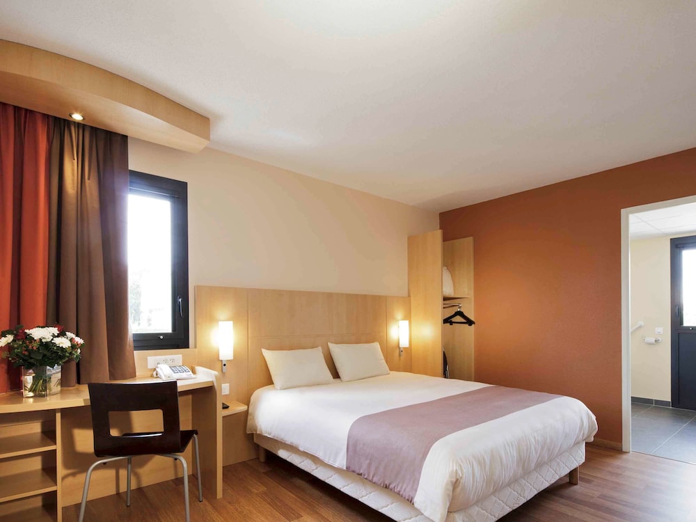 Ibis Guingamp - Coeur De Bretagne 14/63
