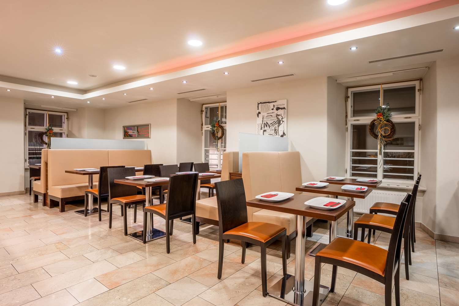 restaurant cafeteria