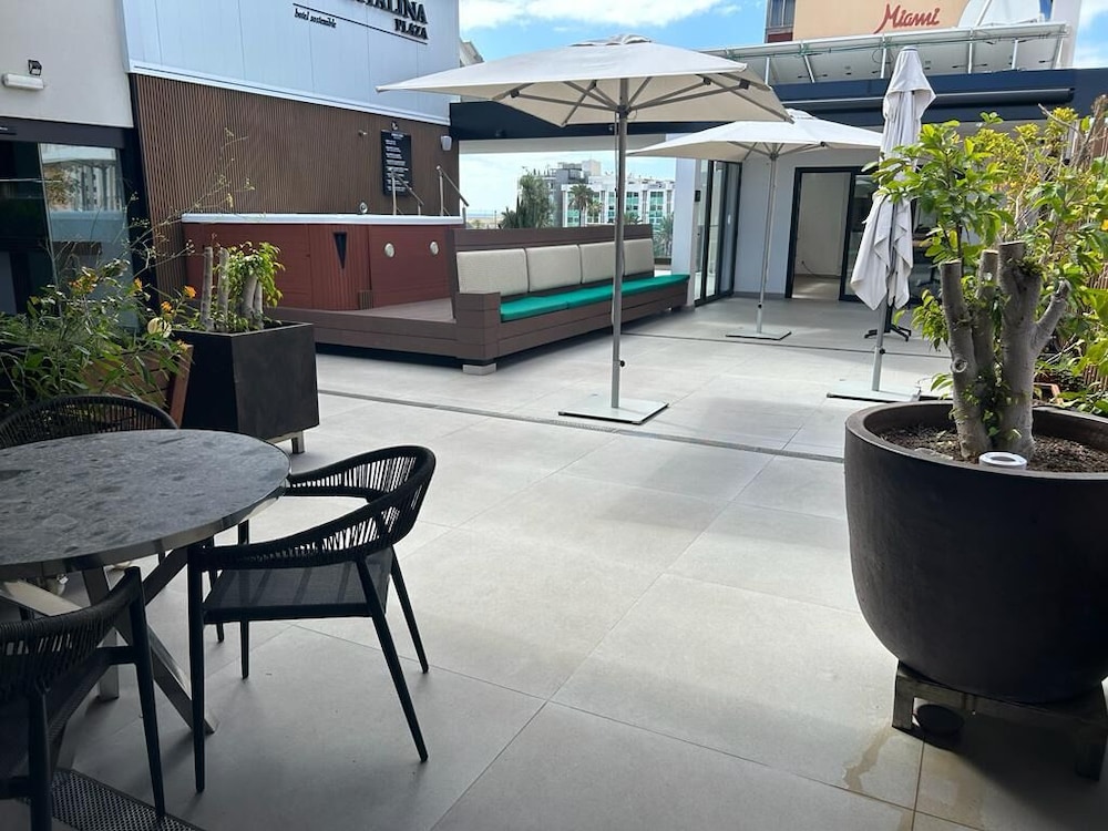 Catalina Plaza Hotel Sostenible 32/50