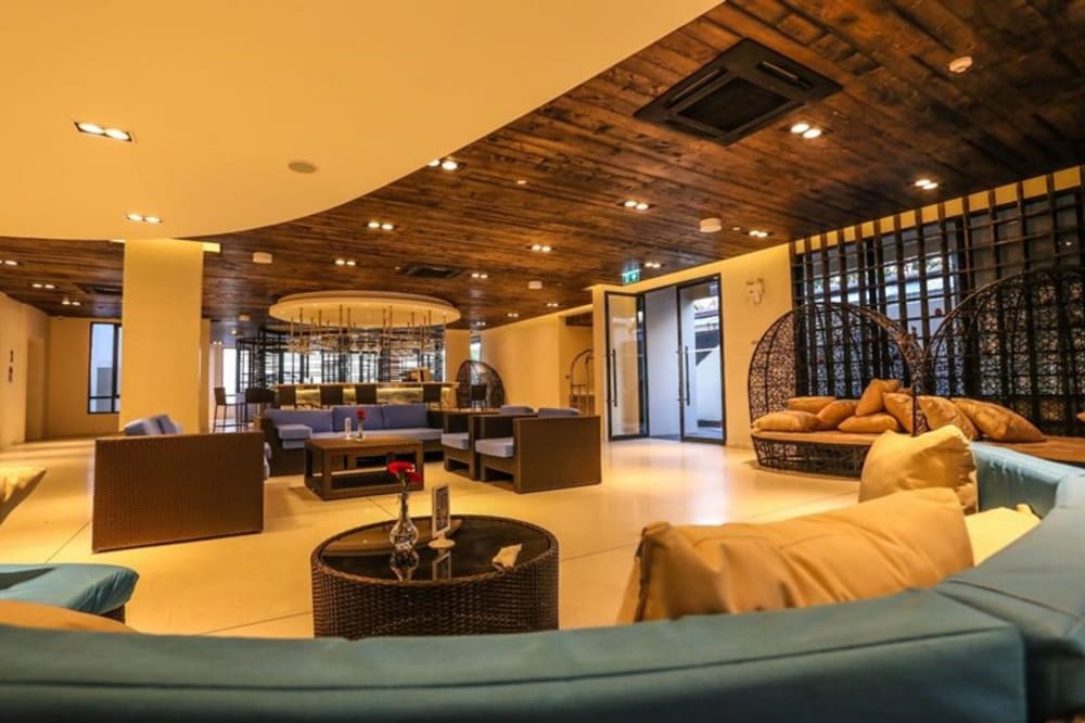 Mayaana Beach Resort - Formerly Golden Tulip Pattaya Beach Resort 31/49