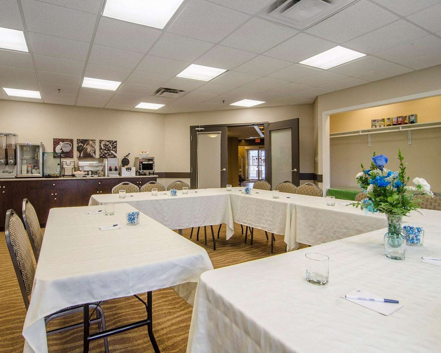 Travelodge Suites by Wyndham Estevan 7/15