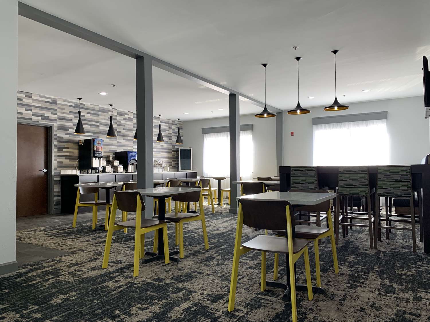Best Western Plus Olive Branch Hotel & Suites 27/32