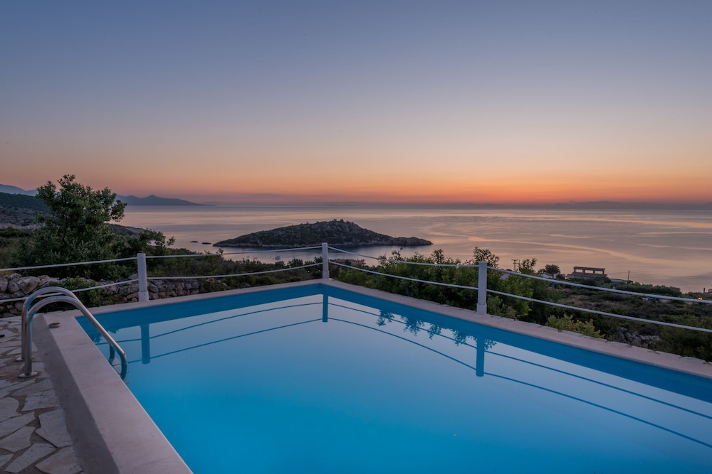 Orfos Villas 24/50
