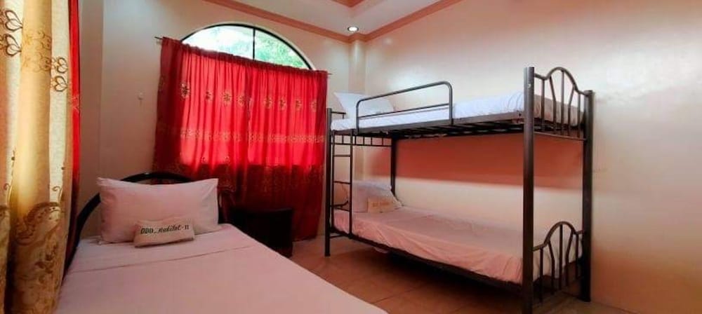 OYO 799 Ddd Habitat Iloilo 5/15