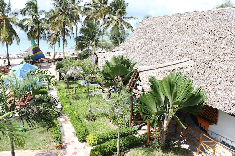 Villa Dahl Beach Resort 41/50