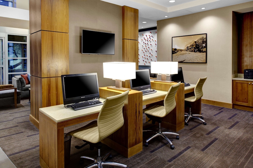 Hyatt Place Columbus 43/49