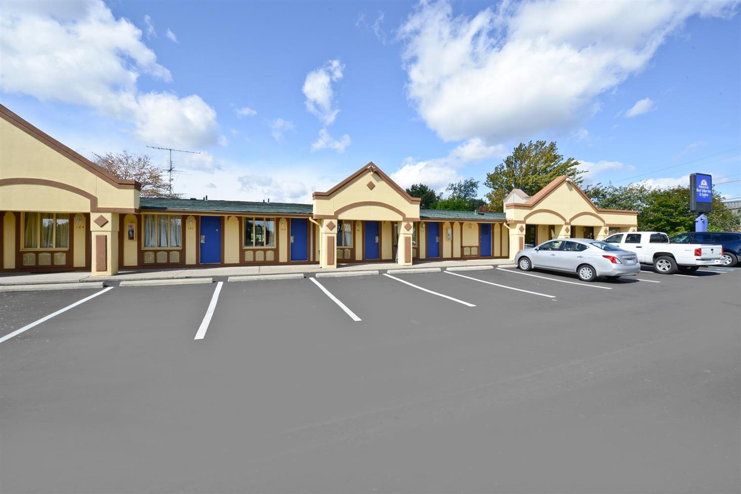 Americas Best Value Inn & Suites - Warren / Detroit 24/25