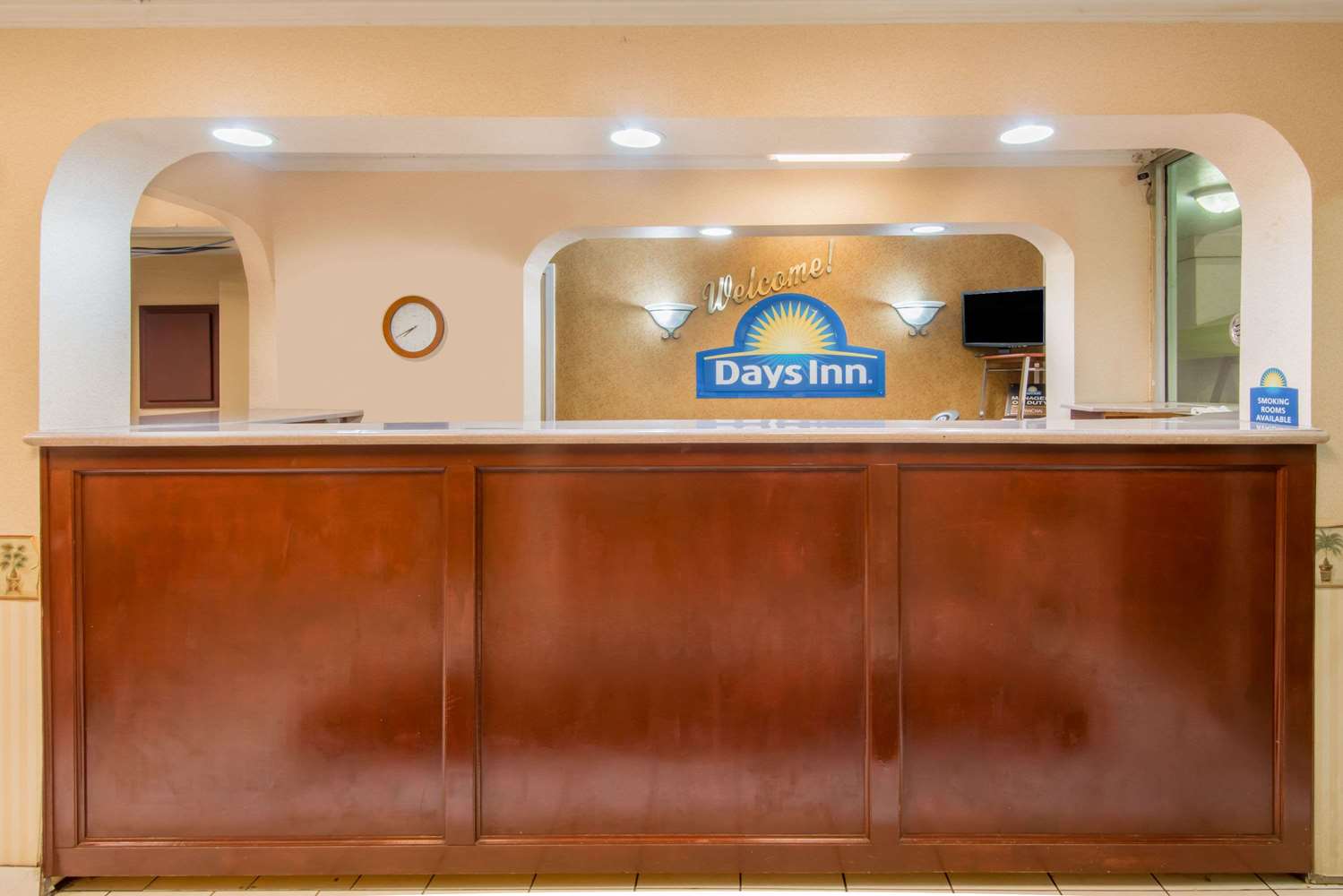 Days Inn by Wyndham Shorter 6/24