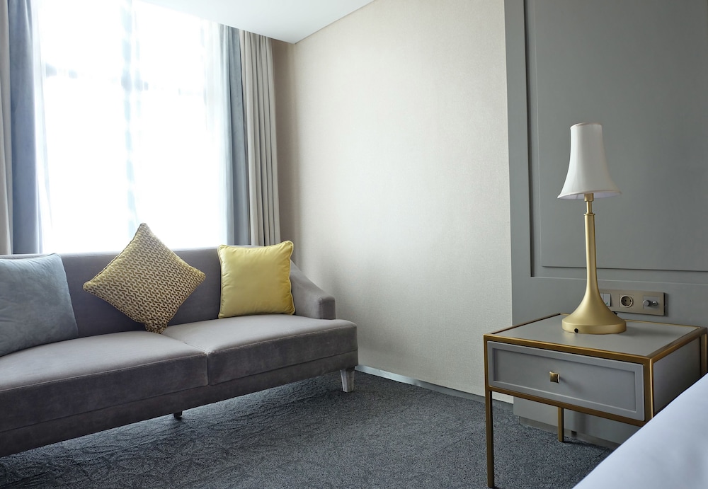 Goodrich Suites Jakarta 44/62