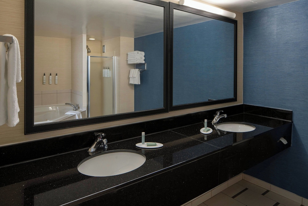 Fairfield Inn & Suites Atlanta Airport South/Sullivan Road 48/50