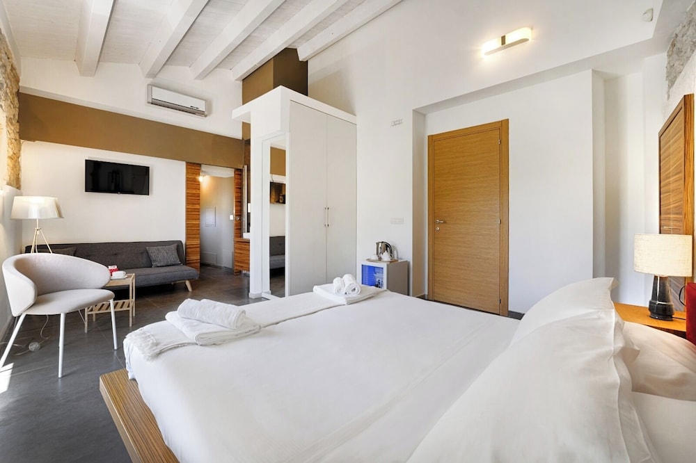 SUPERIOR, DOUBLE BED, ANNEX