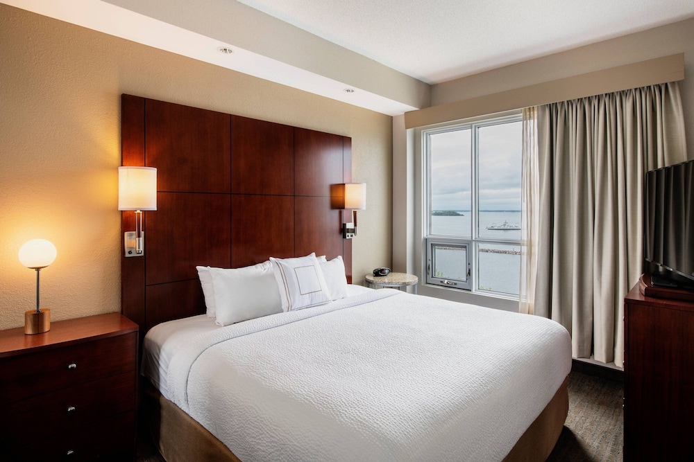 Residence Inn By Marriott Kingston Water S Edge 11/41