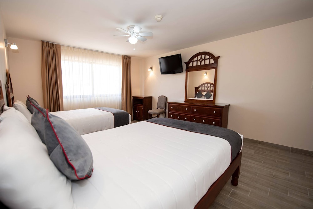 Hotel Senorial 19/50
