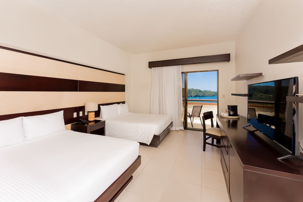 Hotel Villas Sol Beach Resort 15/77