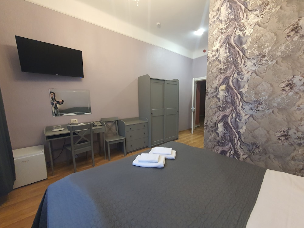 Viktorija Hotel 41/50