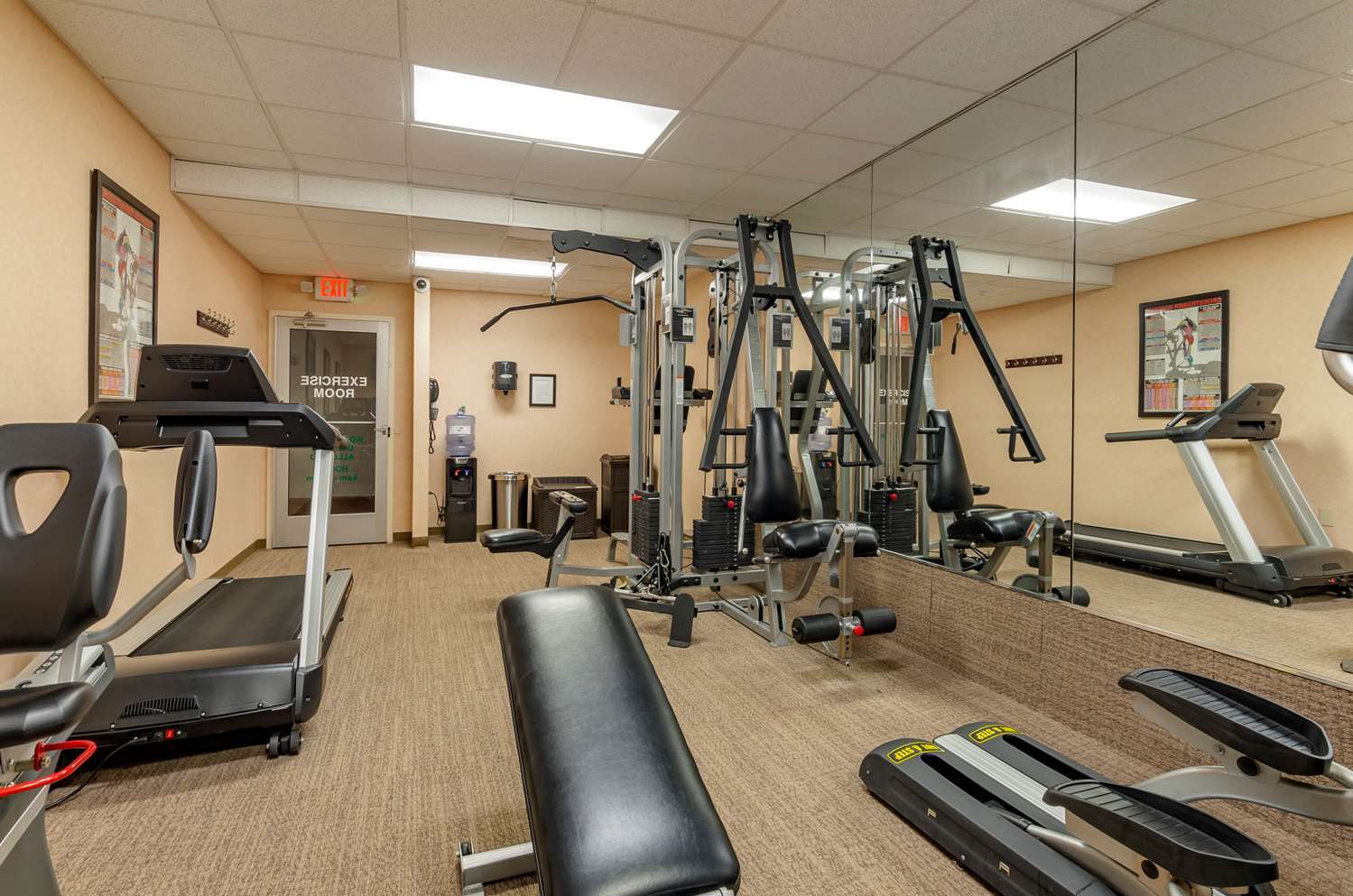 Best Western Plus Inn at Hunt Ridge 18/36