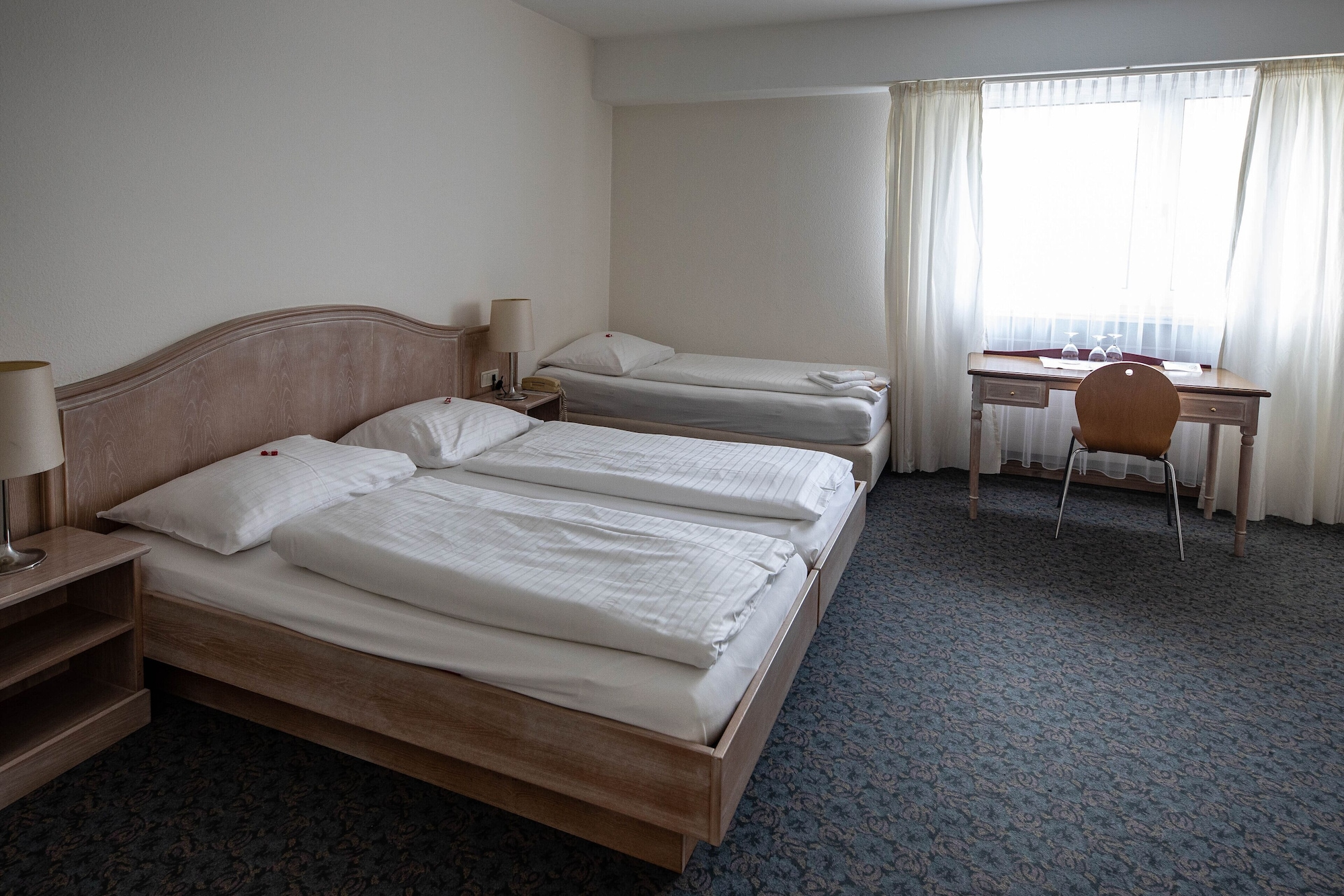 STANDARD, DOUBLE OR TWIN BED