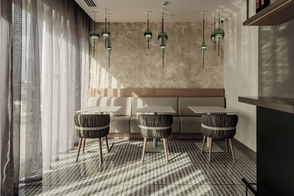 AC Hotel St. Julian's 22/40