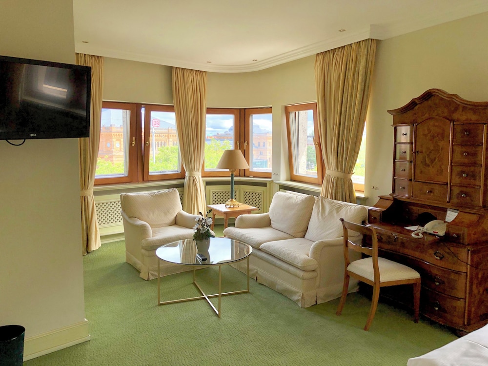 Central Kaiserhof Hotel 40/69