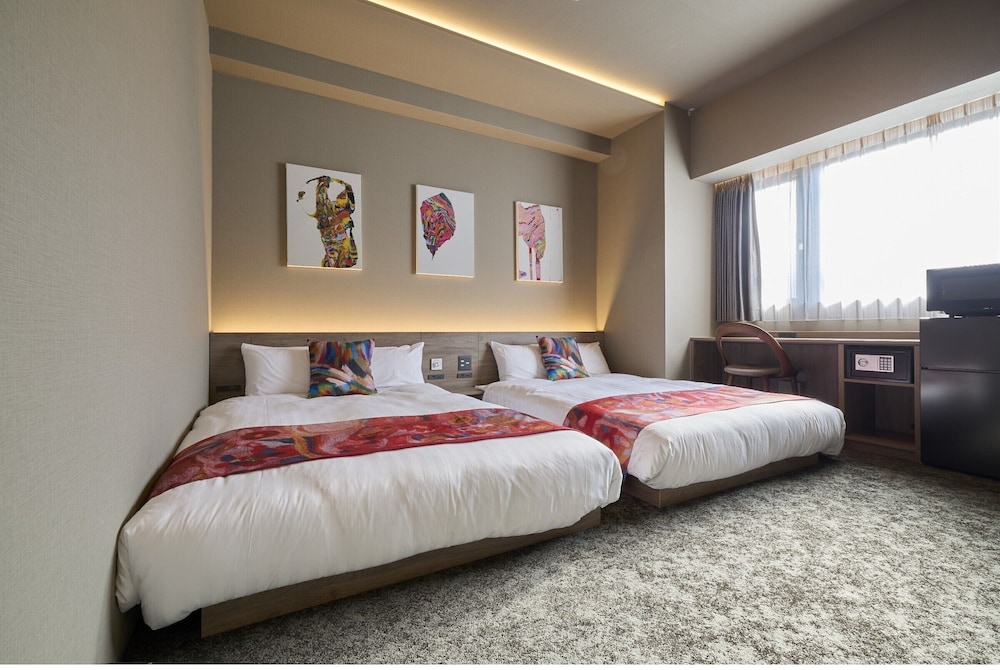 Universal, 2 Double Beds