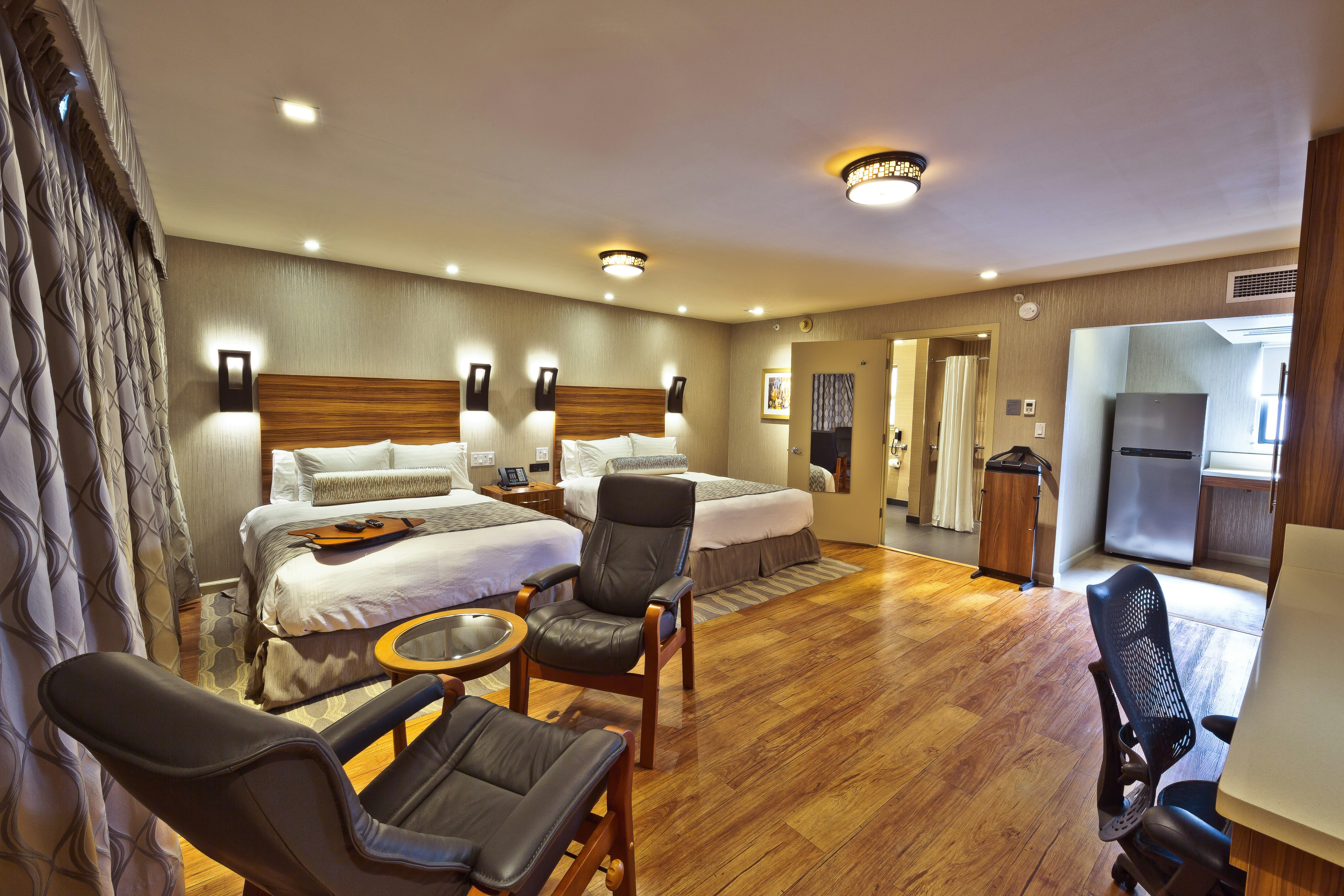 Hotel Strata 12/23