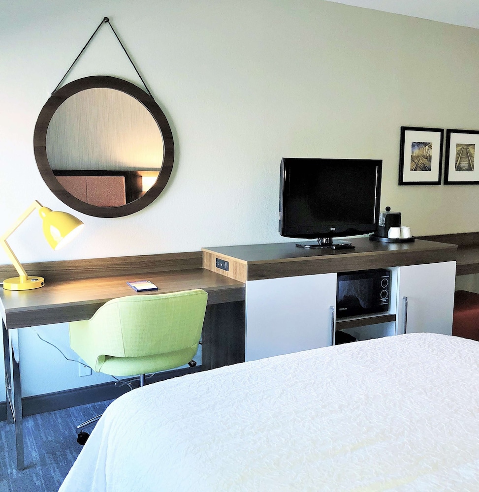 Hampton Inn Williamsport-Downtown 18/40