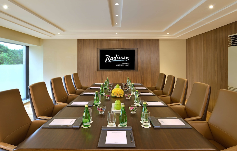 Radisson Mumbai Andheri MIDC 56/65