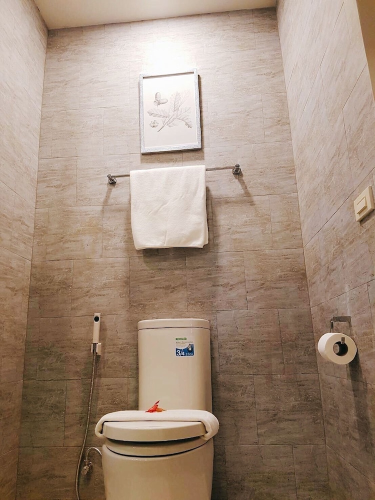 T-REX BURIRAM BOUTIQUE HOTEL 36/37