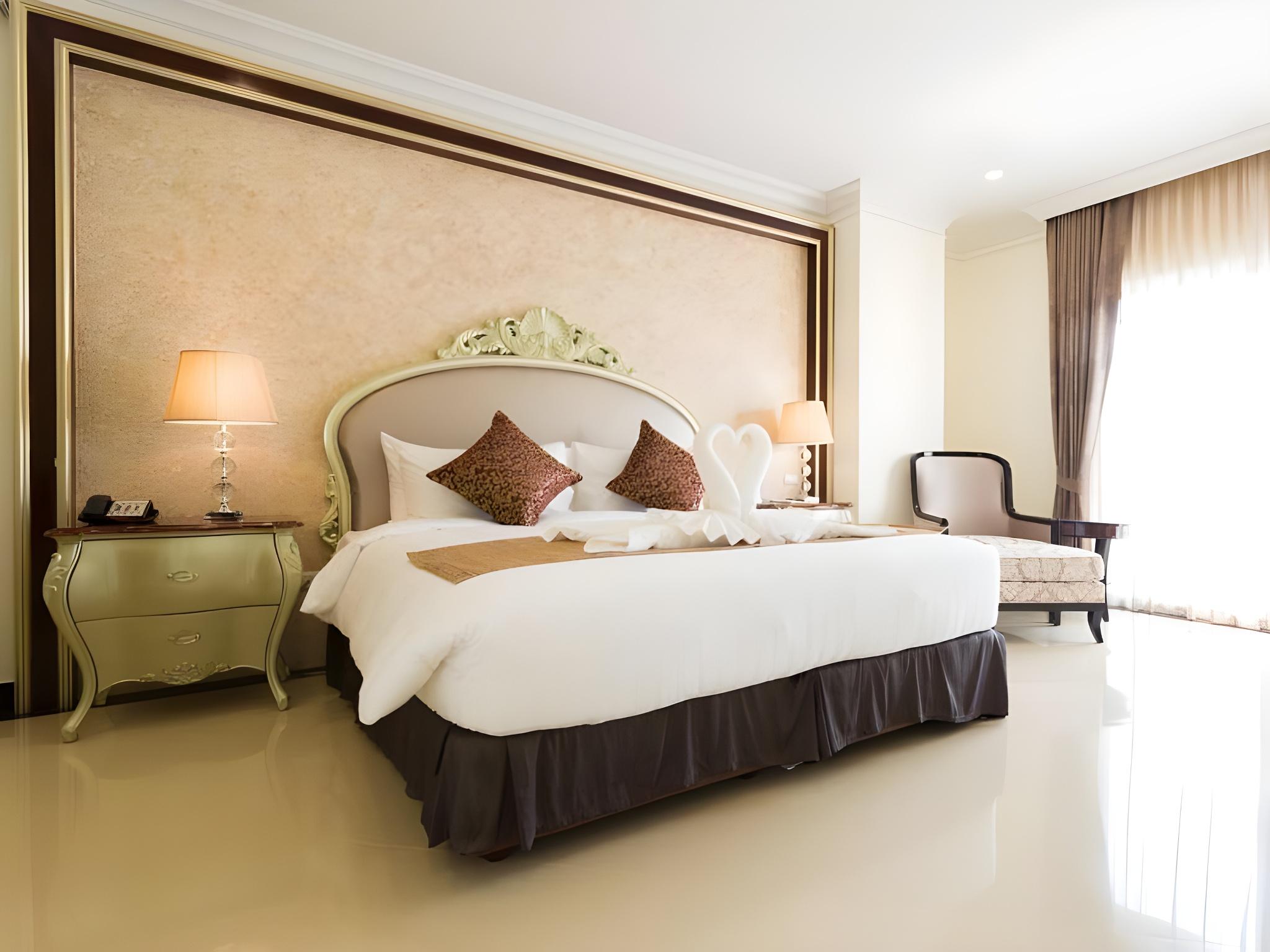 One Bedroom Suite