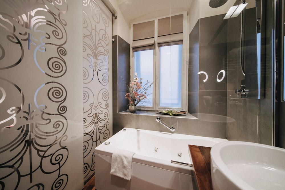 Hotel Duchi Vis A Vis 62/62