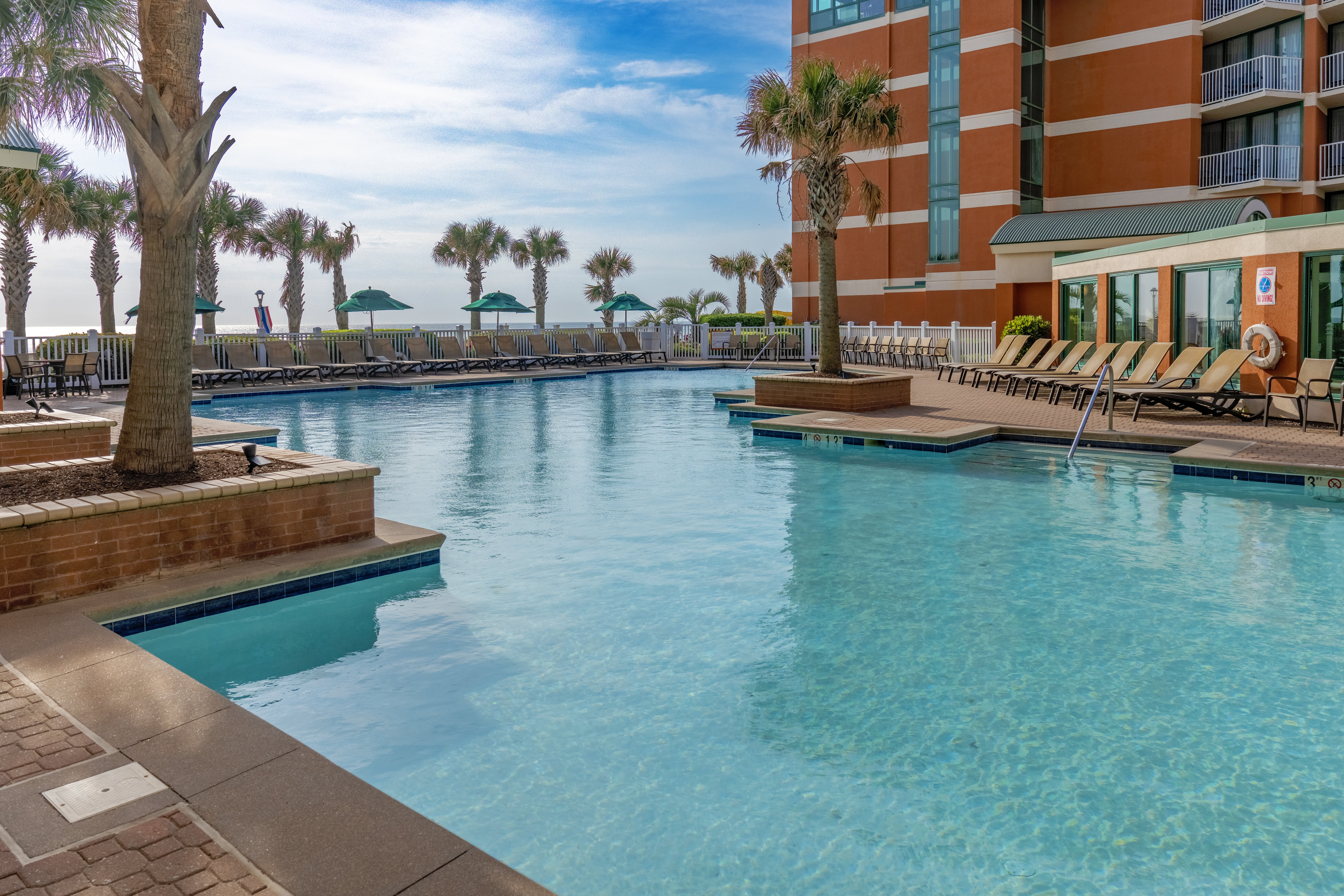 Holiday Inn Hotel And Suites Virginia Beach North Beach 78/80