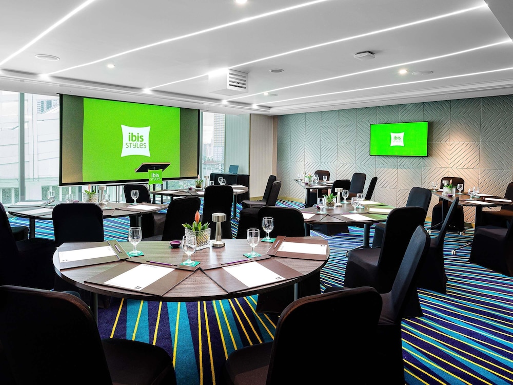 ibis Styles Manila Araneta City 60/66