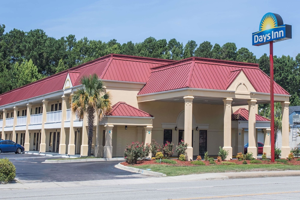 Days Inn by Wyndham Dillon 1/23