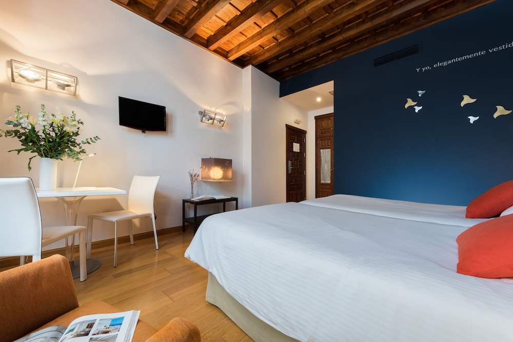 Gar Anat Hotel Boutique 23/81