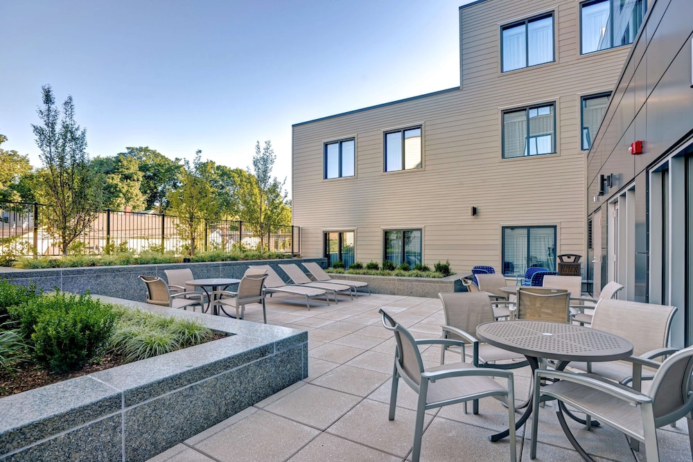 Homewood Suites by Hilton Boston Brookline Longwood Medical in BROOKLINE - MA
