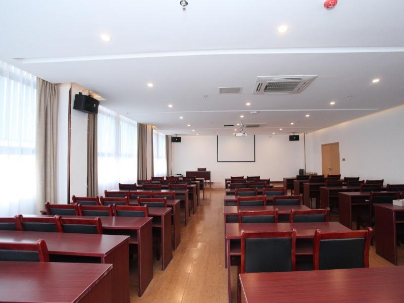 GreenTree Inn Hefei Binhu New District Ziyun Road and Qingtan Road Jianghuai Car Factory 15/18
