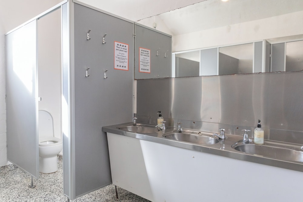 Jailhouse Accommodation 72/73