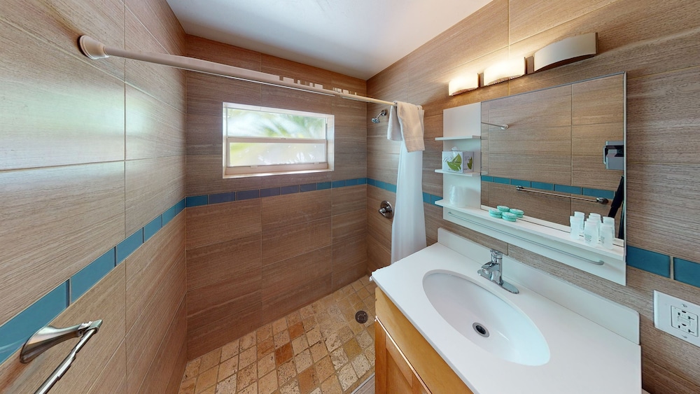 Sun Beach Inn 44/50