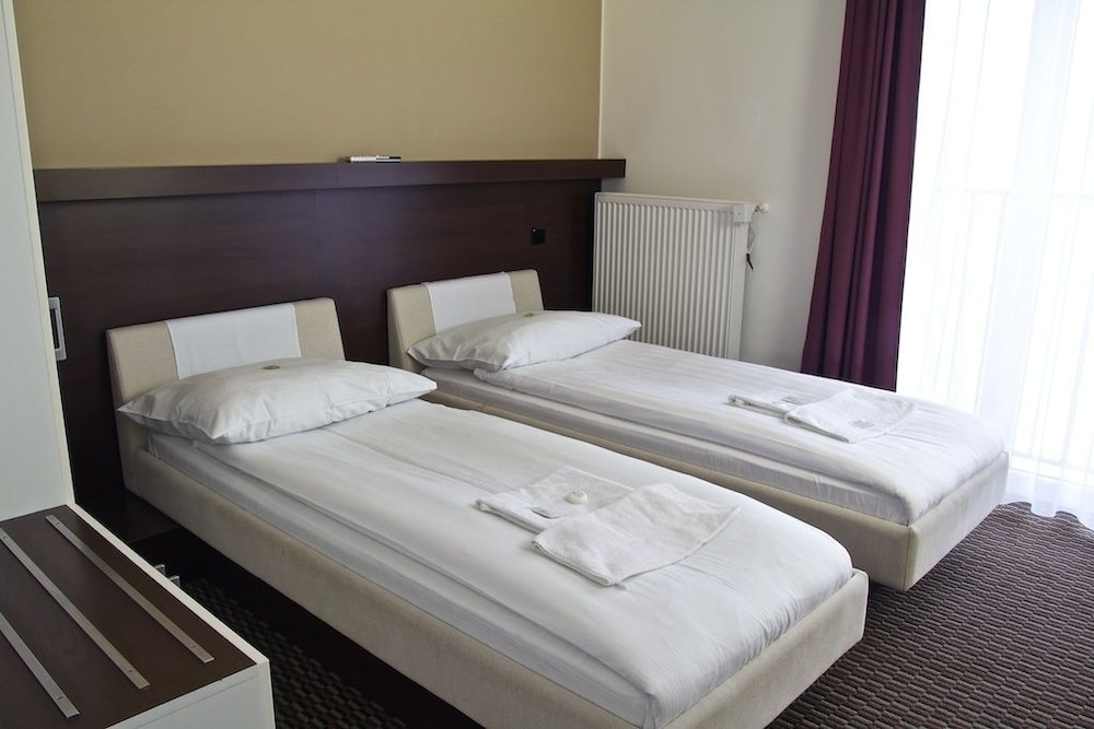 Rottal Hotel 11/39