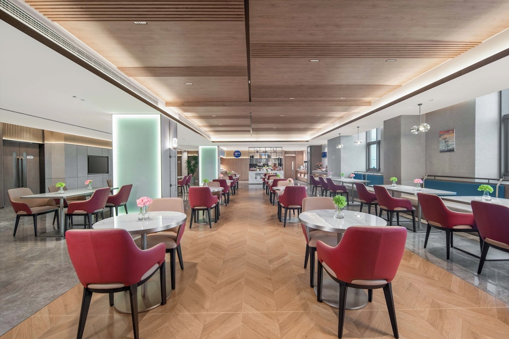 Holiday Inn Express Wuxi Xishan 32/42