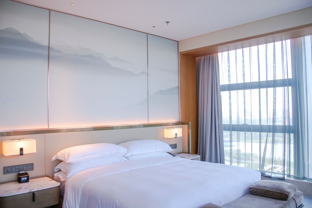 Four Points by Sheraton Wuhan, Jiangxia 7/50