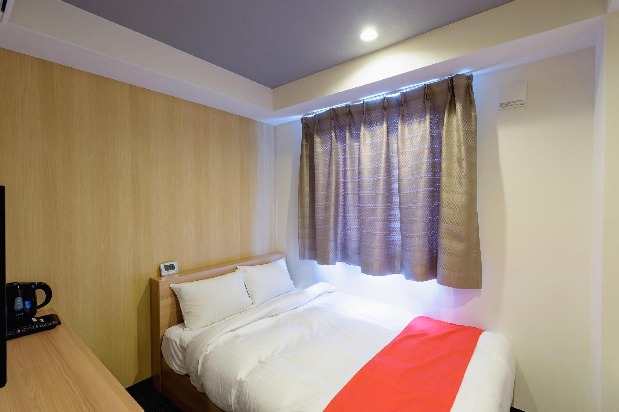 Semi Room, Semi Double Bed