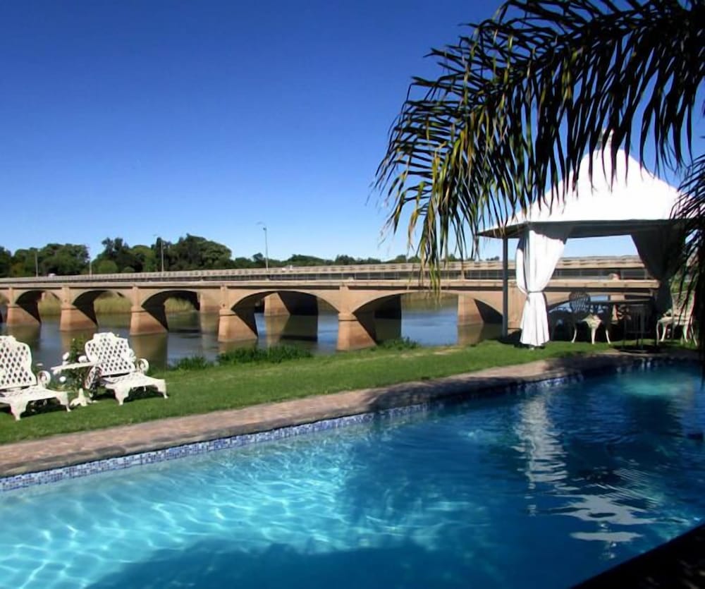 Belurana Collection River Manor 42/50