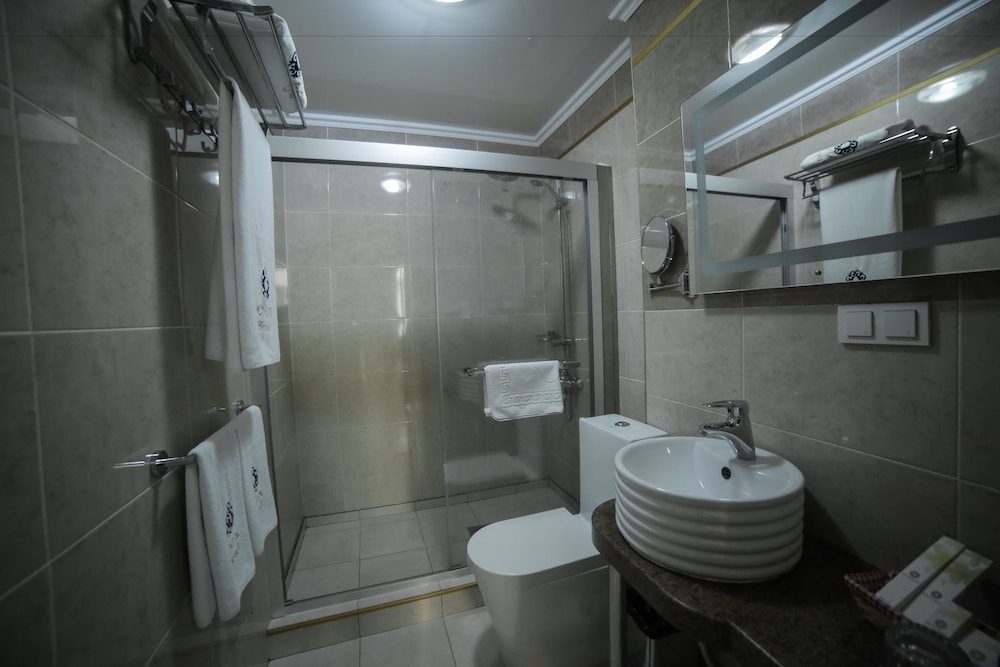 Onyx Hotel 57/58