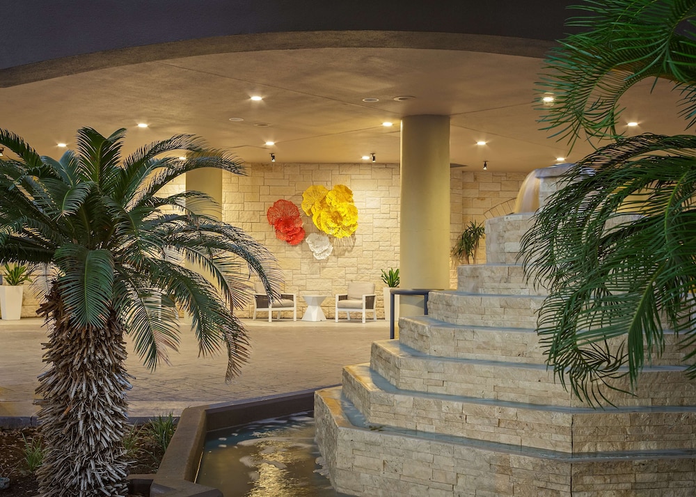 DoubleTree by Hilton Hotel San Antonio Downtown 12/58